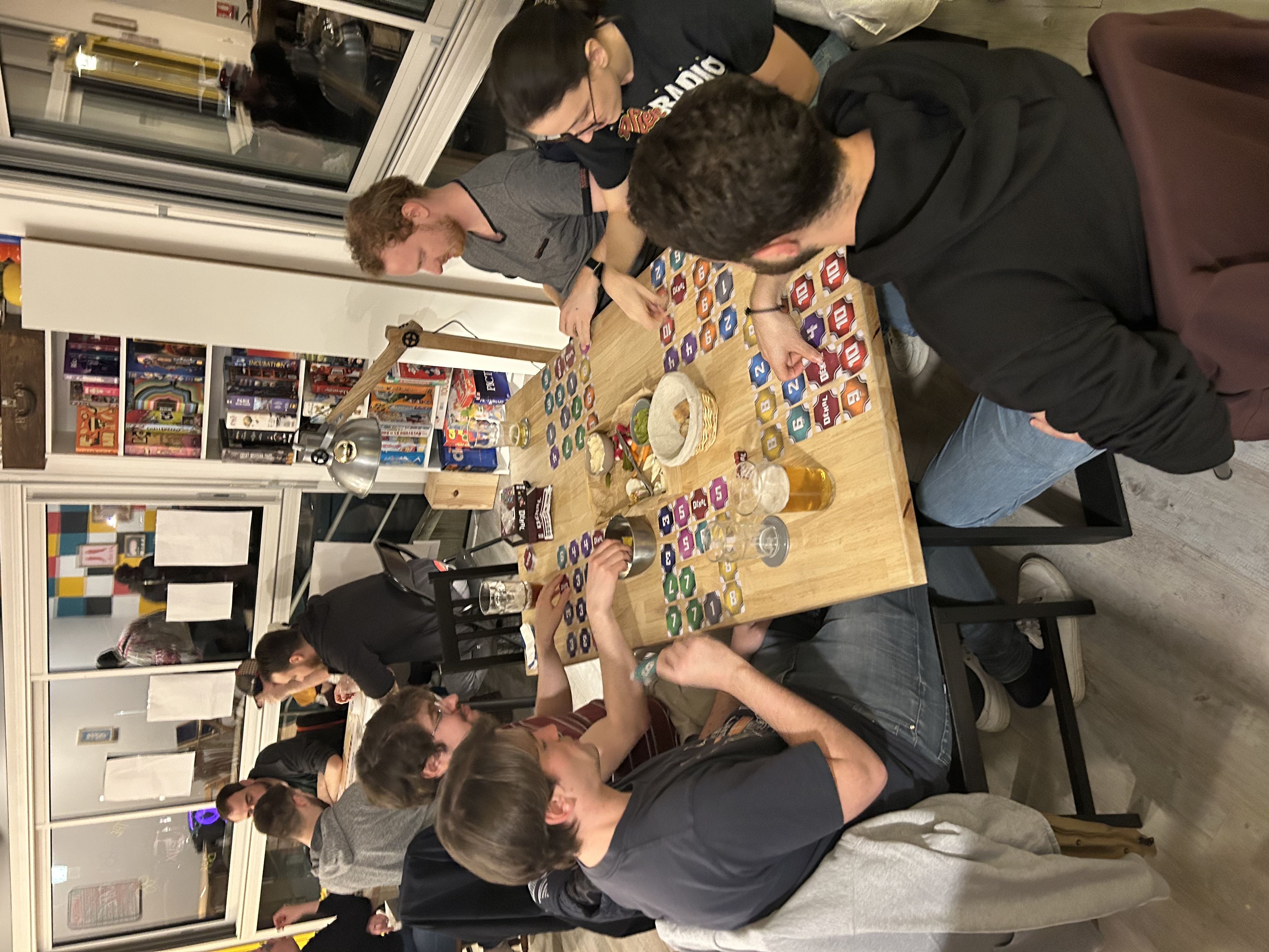 Moment de jeu partagé au Plateau